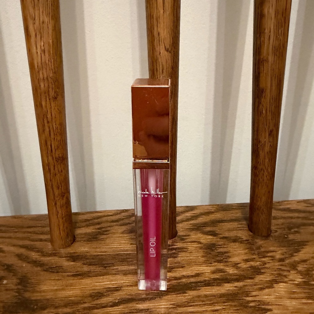 Nicole Miller New York Hydrating Lip Oil - Berry Pink - NWT